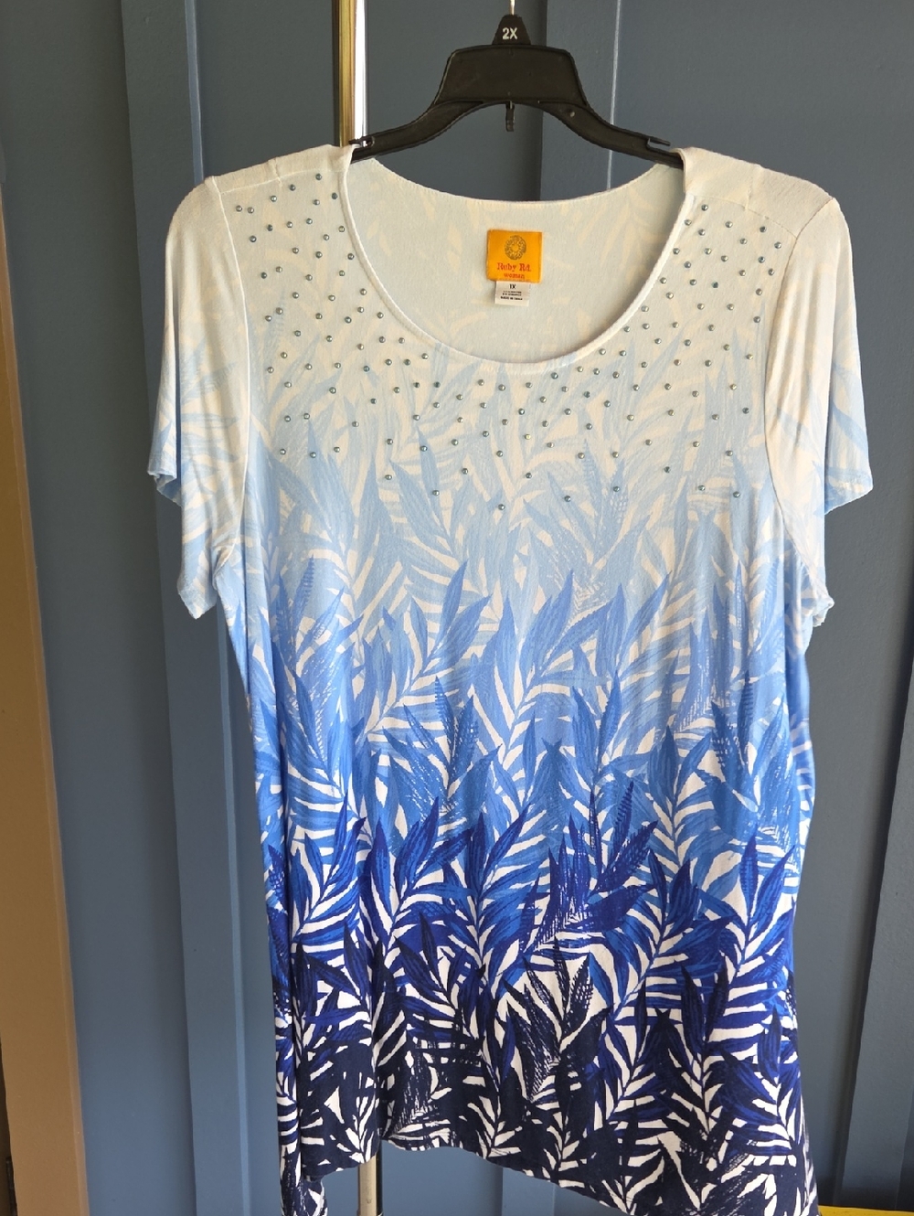 Ruby Rd. Blue Ombre Leaf Short Sleeve Tee